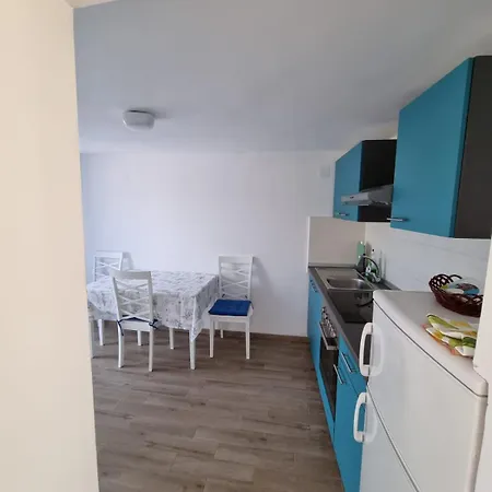 斯特凡诺斯基天堂公寓 Veli Lošinj
