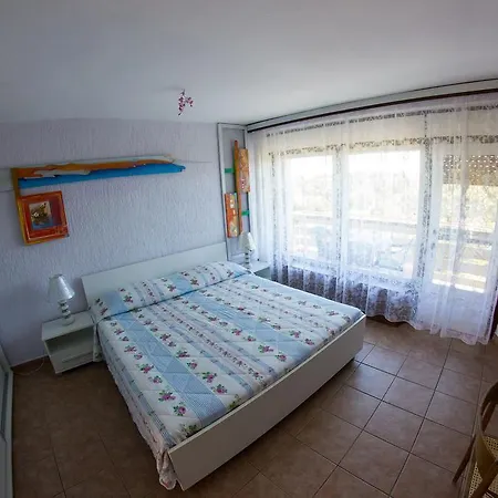 斯特凡诺斯基天堂公寓 Veli Lošinj